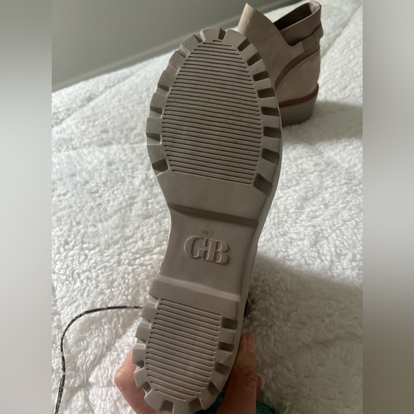 Gianni Bini Boots - Picture 2 of 5